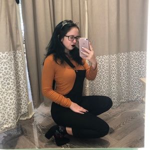 Meet your Posher, Samantha👜👛